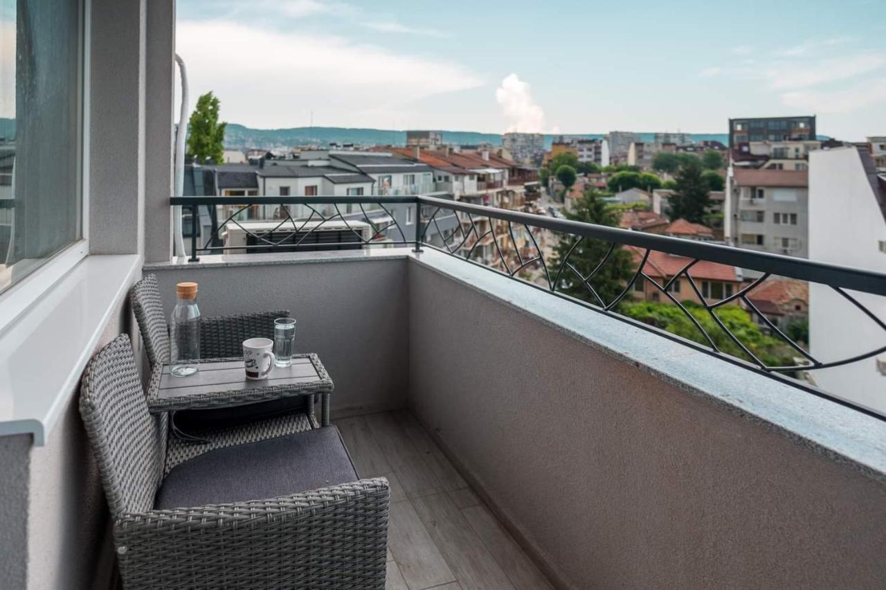 Turquoise By Rv Apartments Varna Bagian luar foto