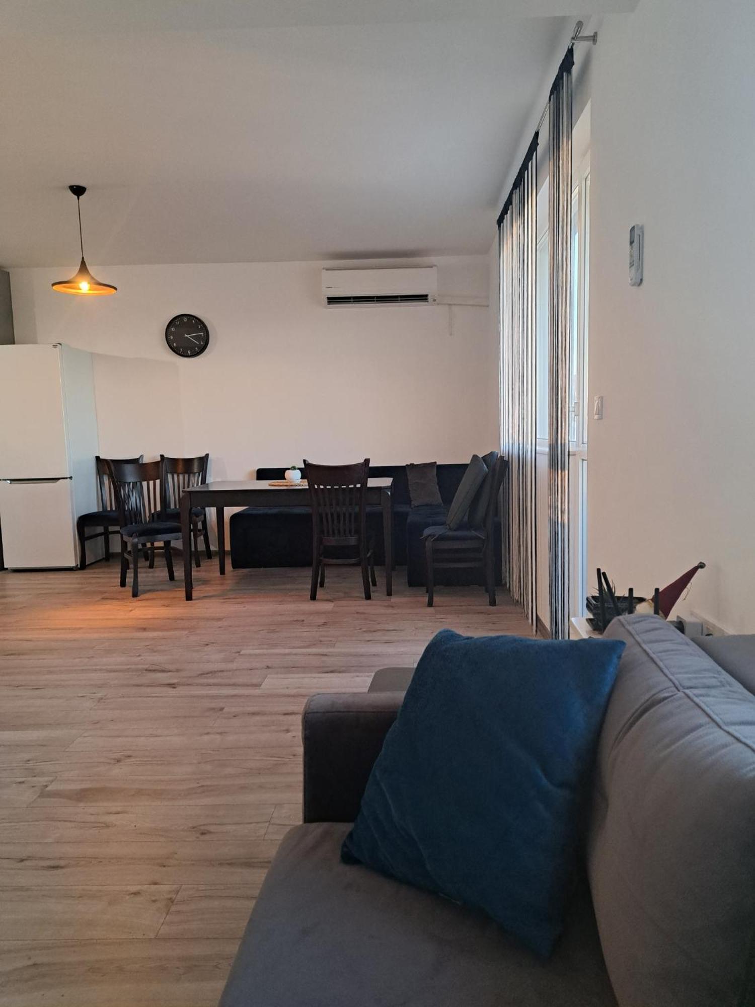 Turquoise By Rv Apartments Varna Bagian luar foto